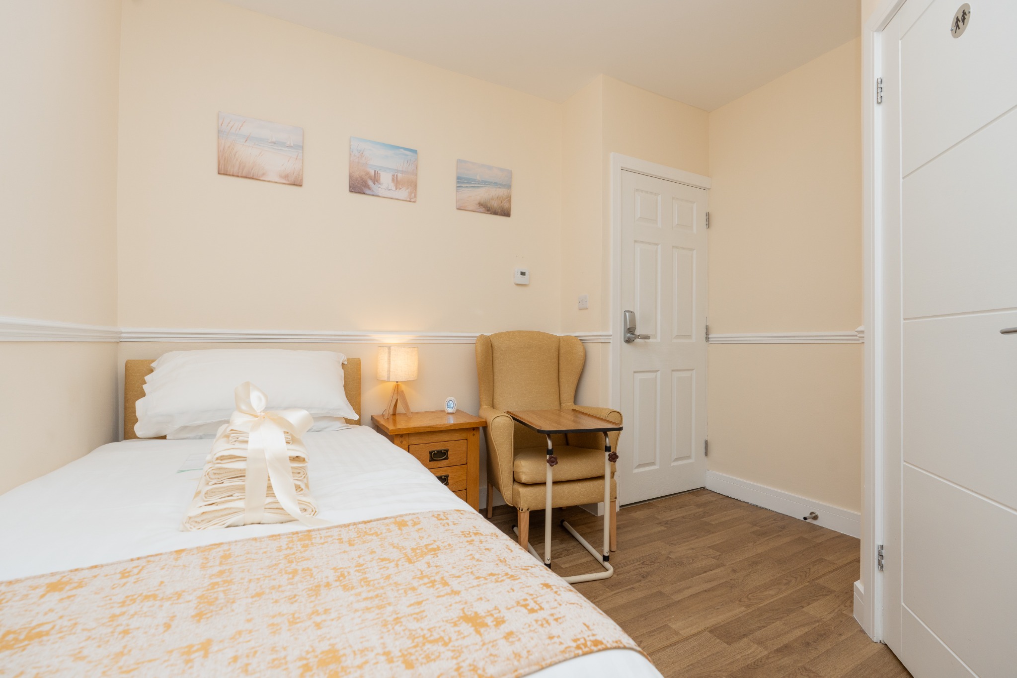 Hunters Lodge Care Home - Image 14