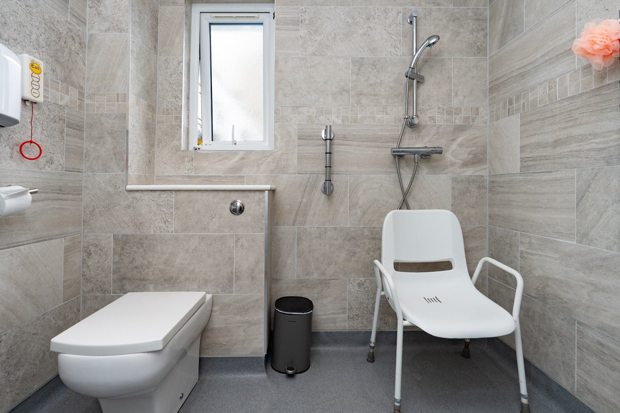 Oak View Care Home - Accessible Wet Room